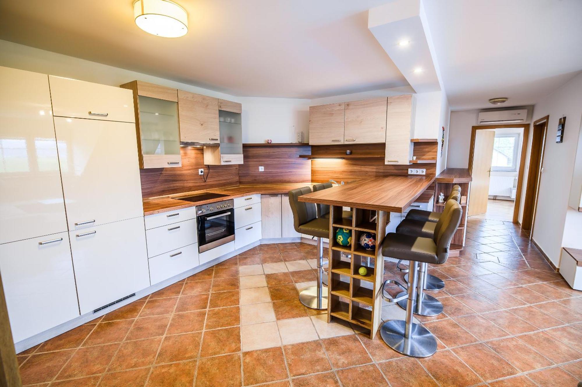 Apartment Rimljancek Leskovec pri Krskem Rum bild